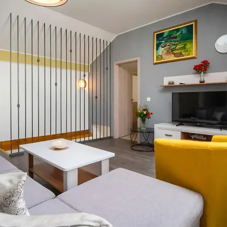 2 Bedroom Gorgeous In